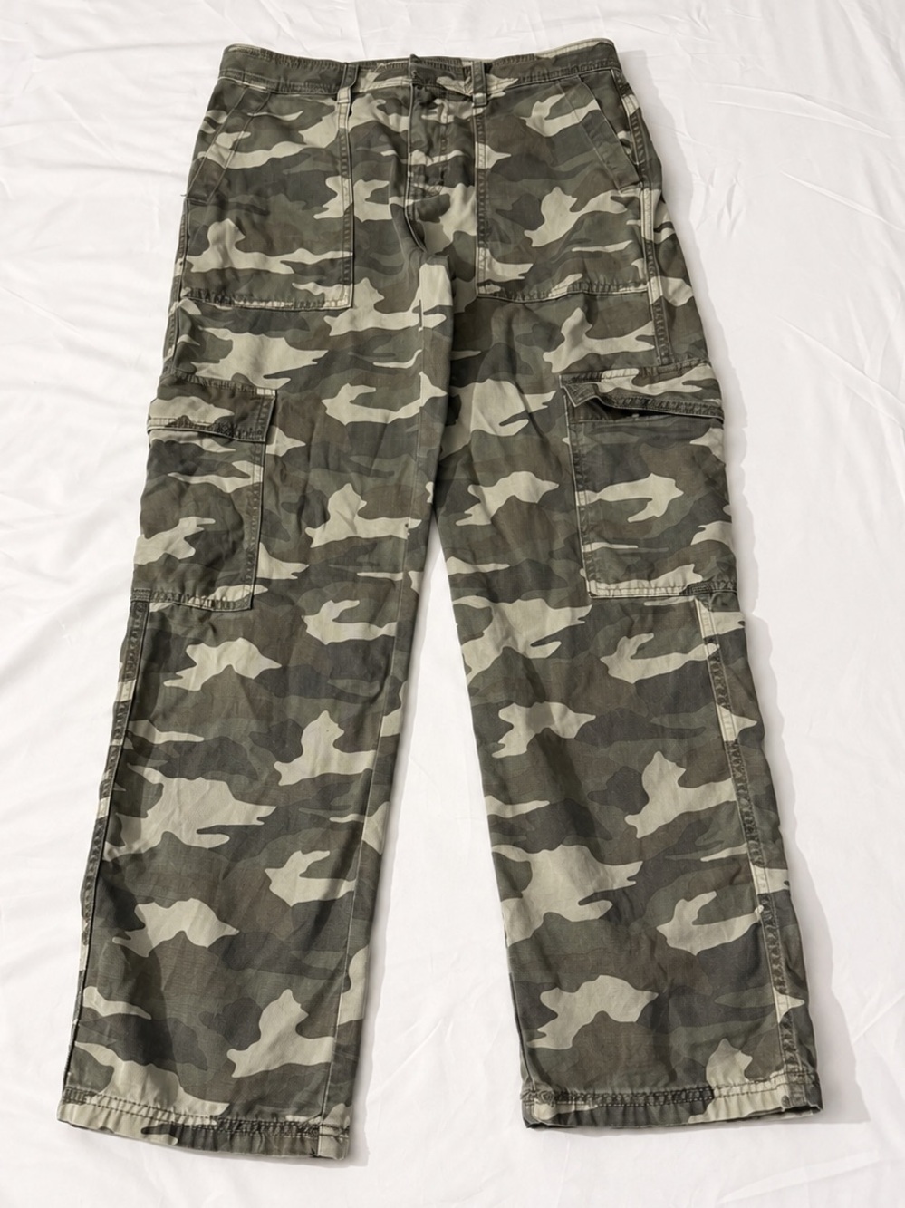 American Eagle Utility Camo Cargo Pants Green Size 2